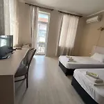 Hotel семеен търнава