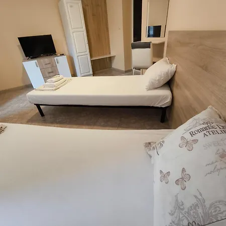 Hotel семеен търнава 3*