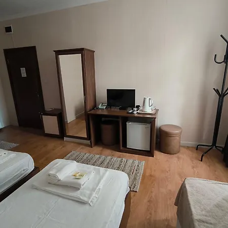семеен търнава Hotel